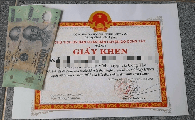 Mức tiền thưởng phụ nữ sinh đủ 02 con trước 35 tuổi tại một số tỉnh thành
