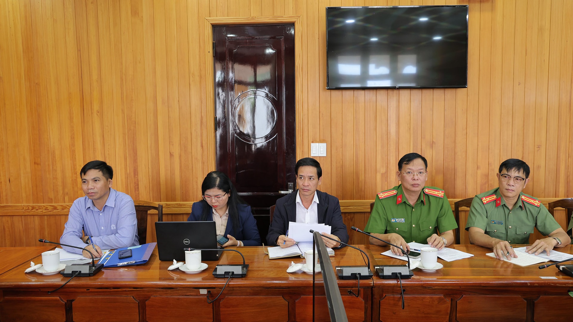 nghi3871.jpg