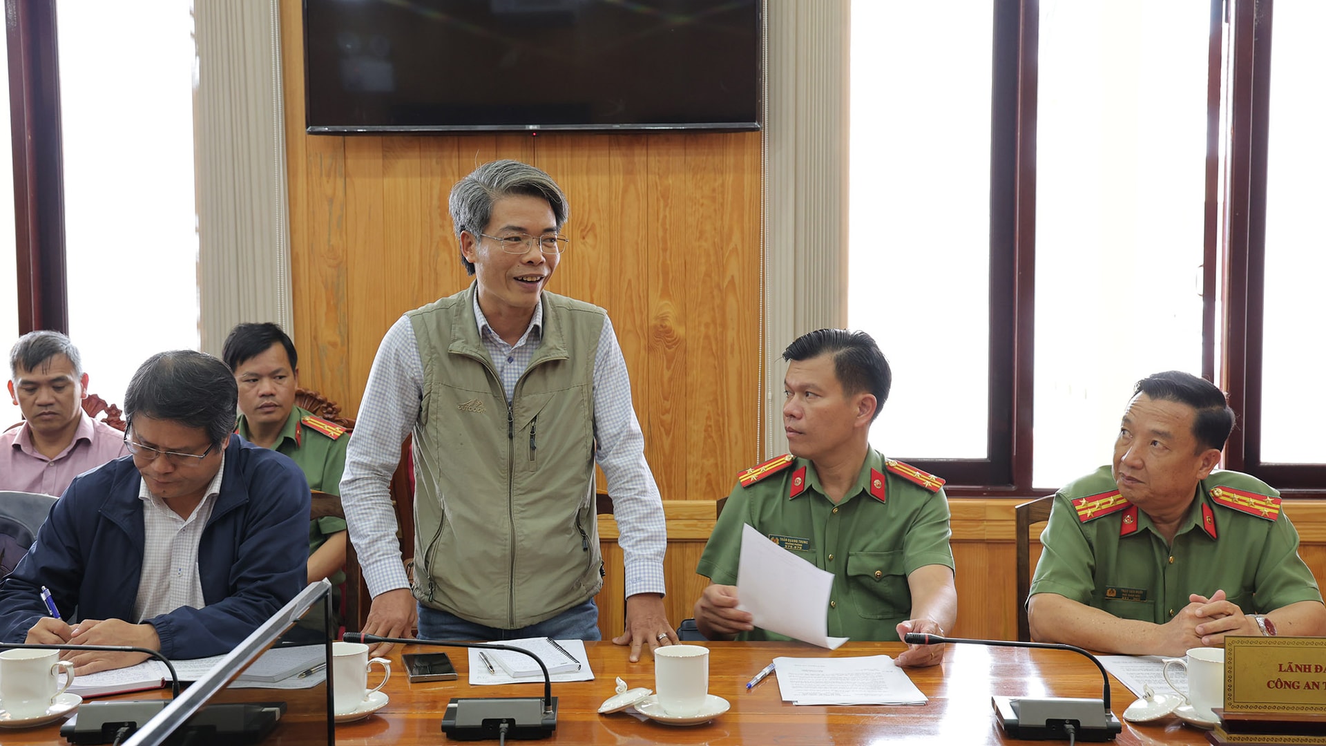 nghi3880.jpg