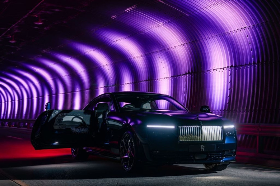 2-rolls-royce-motor-cars.jpg