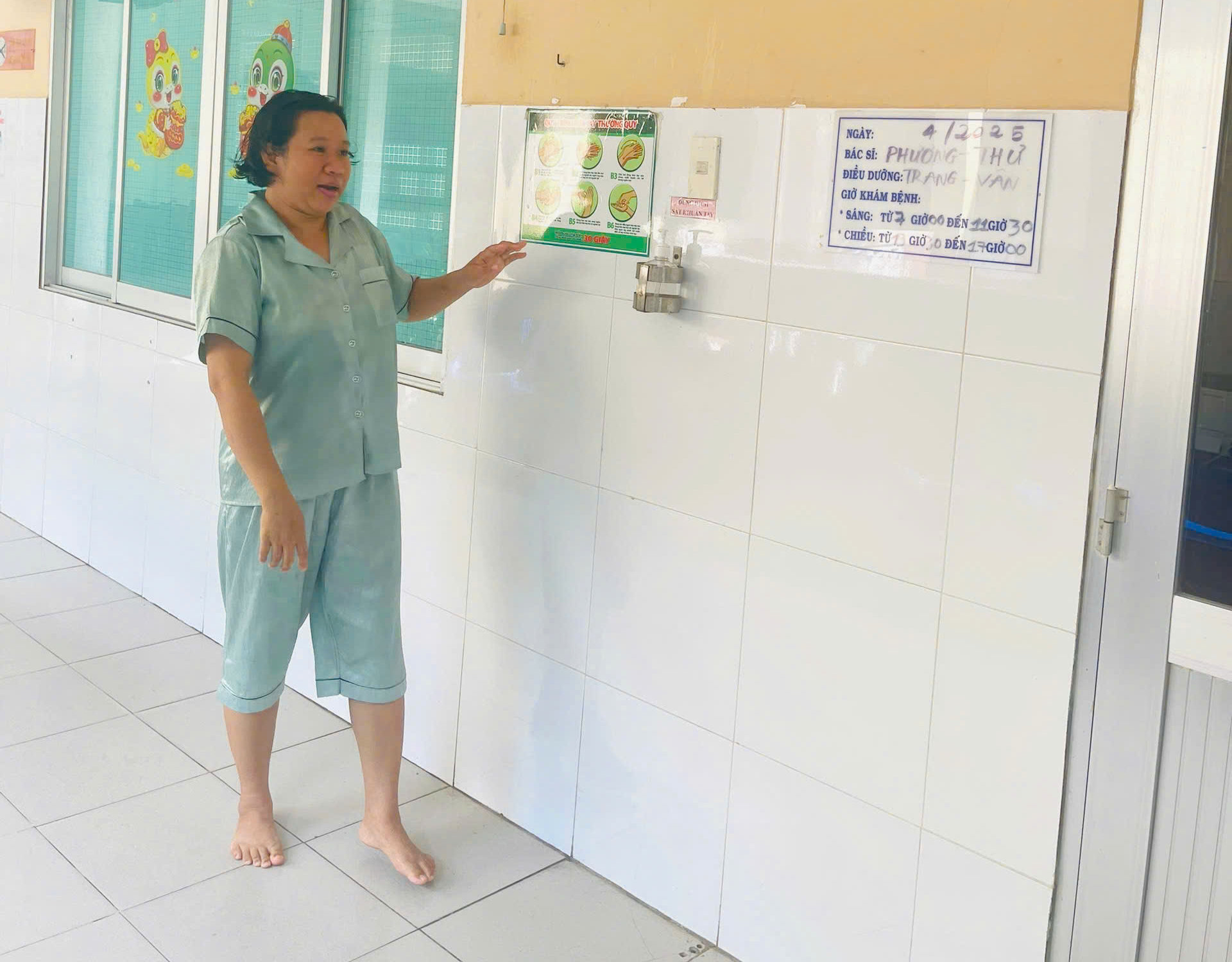 hinh-chi-hoang-thi-thanh-trinh-dang-tung-buoc-tap-di(1).jpg