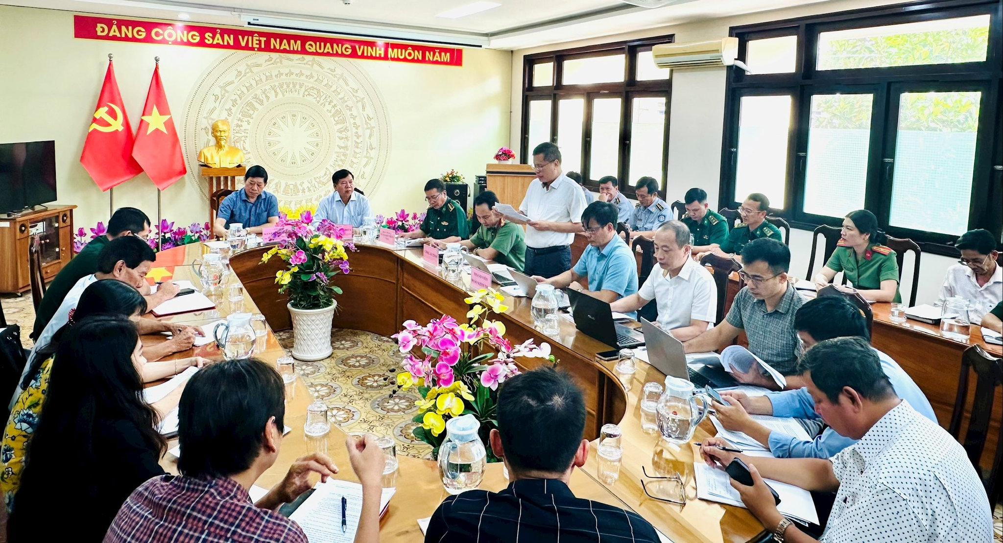 Toàn cảnh buổi làm việc
