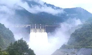 Thủy điện lớn nhất Bắc Trung Bộ xả nước điều tiết trước bão số 5 