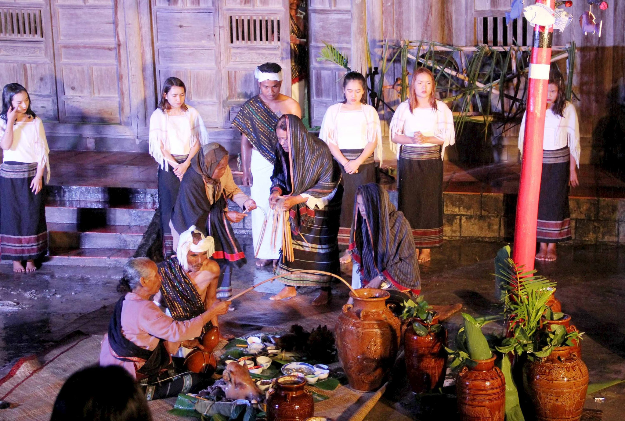 Lễ cúng tổ tiên của người Churu