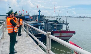 Miền Trung cấp tập chống bão Kajiki