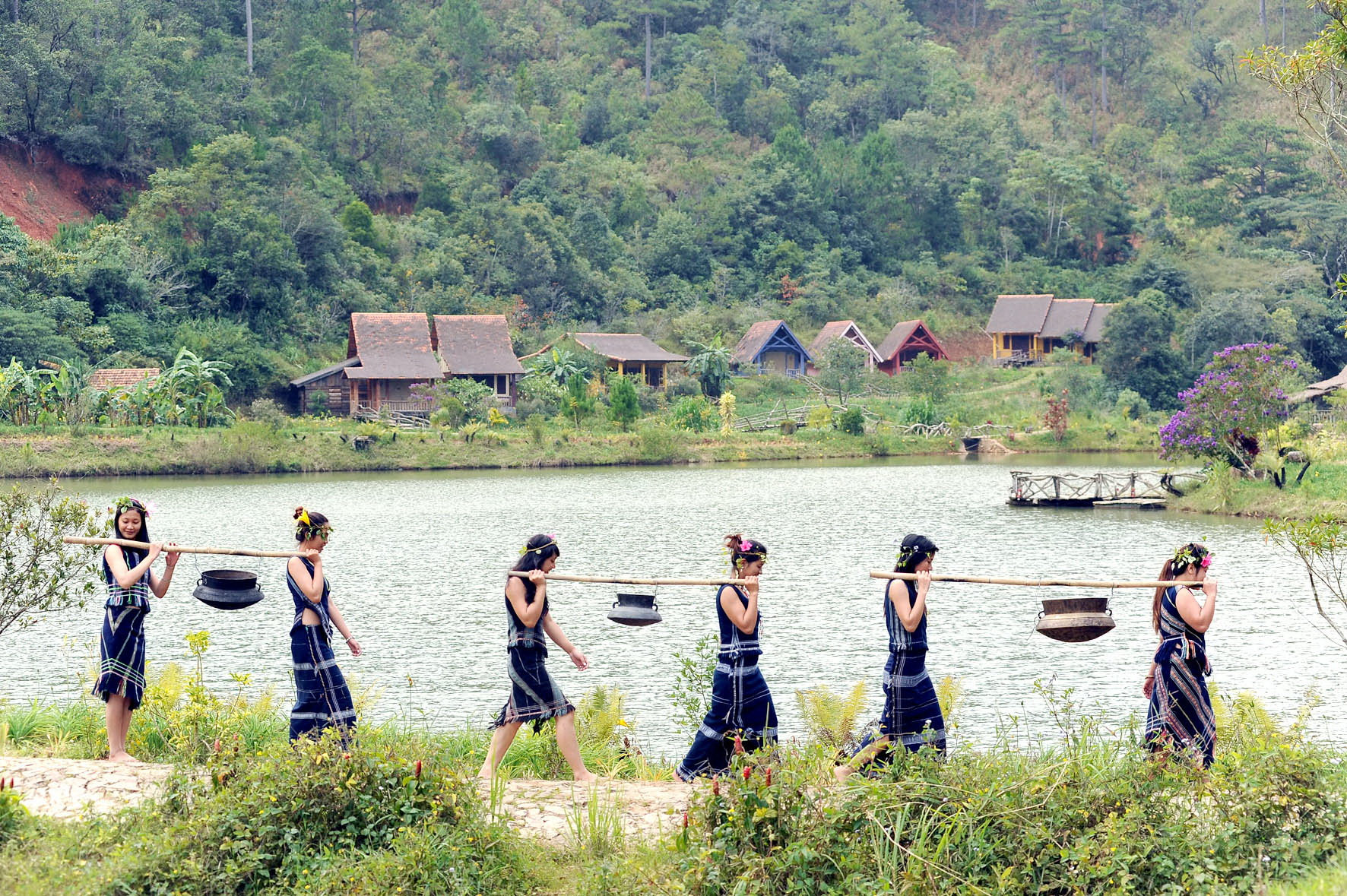 Một điểm du lịch văn hóa dân tộc thiểu số
