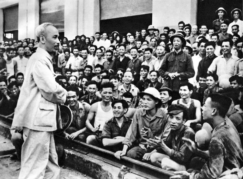 bac-ho-voi-thanh-nien.jpg