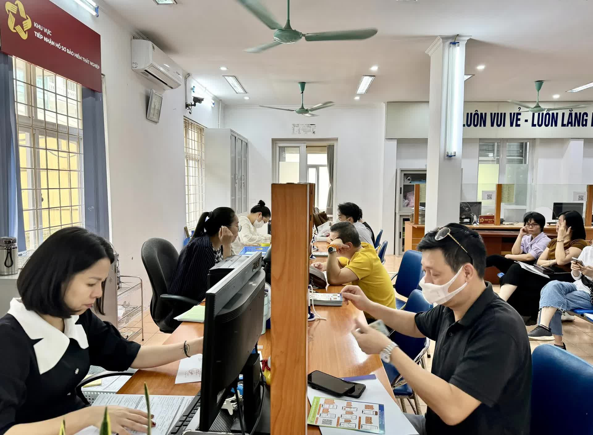 Chỉ đạo mới nhất về số lượng cấp phó đối với các cơ quan tổ chức thực hiện hợp nhất sáp nhập (Công văn 9500)