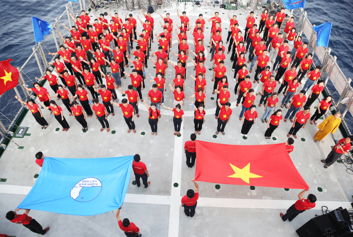 dai-hoi-lhtn-08-6700.png
