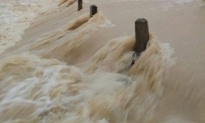 Mưa lũ cô lập hàng nghìn hộ dân ở Thanh Hóa, 3 công nhân đang mất tích