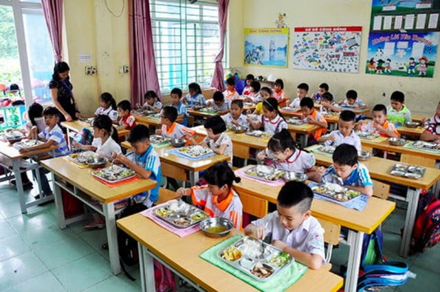 Đề xuất mỗi học sinh tiểu học được hỗ trợ tiền ăn trưa 400.000 đồng/tháng
