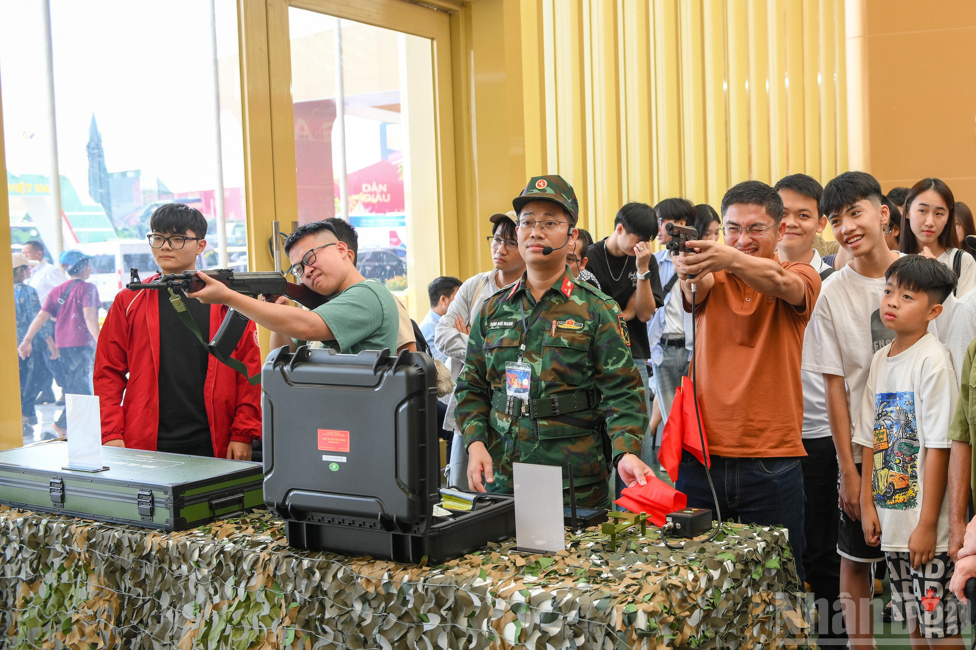 ndo_br_khi-tai-tai-trien-lam-6540.jpg