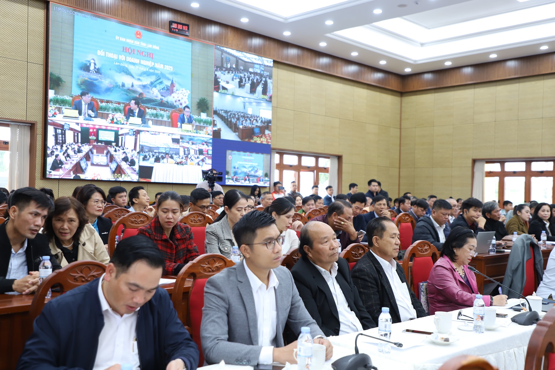 Các doanh nghiệp tham dự tại điểm cầu chính