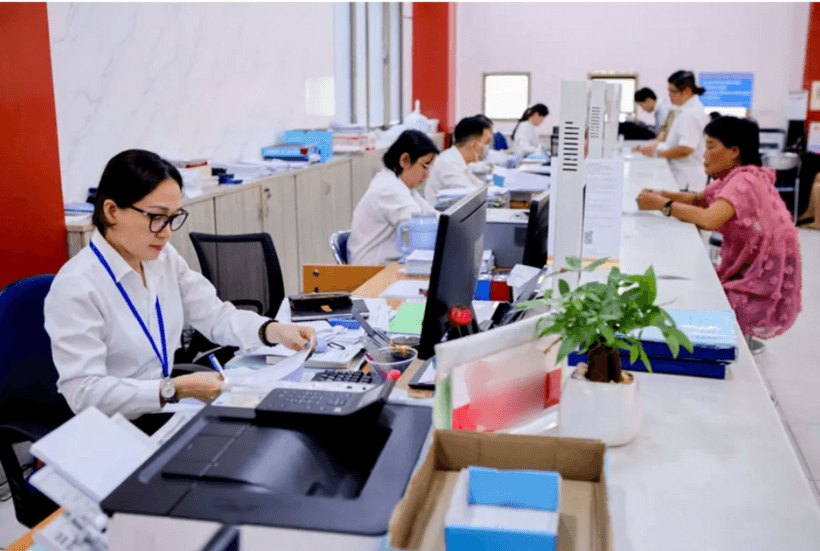 Yêu cầu bố trí đủ biên chế, nguồn nhân lực, cán bộ có chuyên môn, nghiệp vụ theo các lĩnh vực ở cấp xã (Hình ảnh từ Internet)