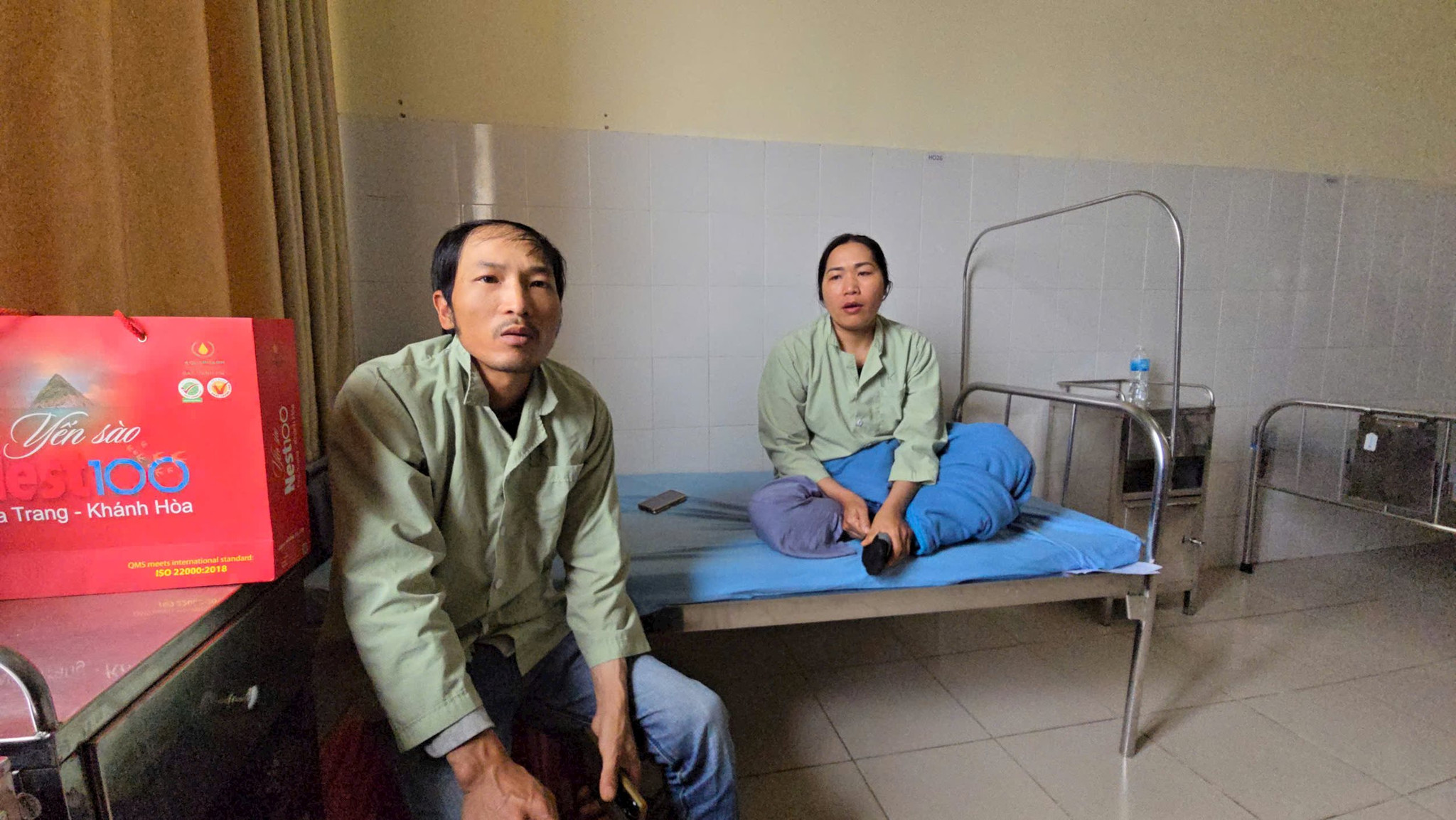 Chị Huỳnh Thị Kim Chi và ông Huỳnh Văn Cường