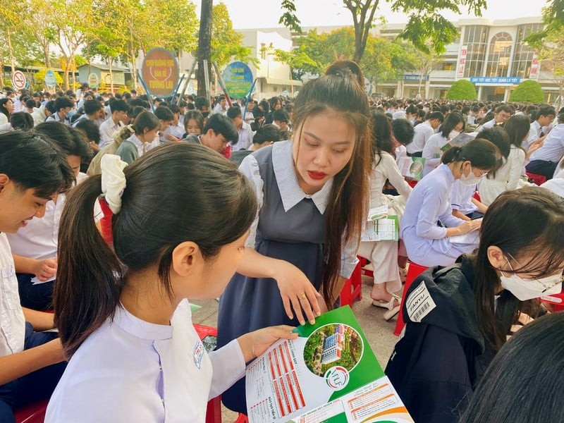 Đến năm 2030, sẽ có ít nhất 1 cơ sở giáo dục đại học thuộc nhóm 100 đại học hàng đầu thế giới (Hình ảnh từ Internet)