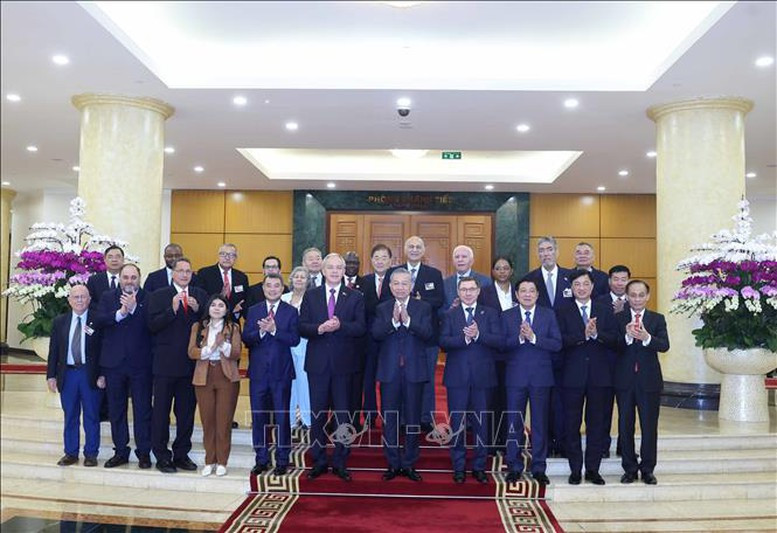 doan-chinh-dang-tbt-01092025-01-1756730871367-1756730871466982070477.jpg