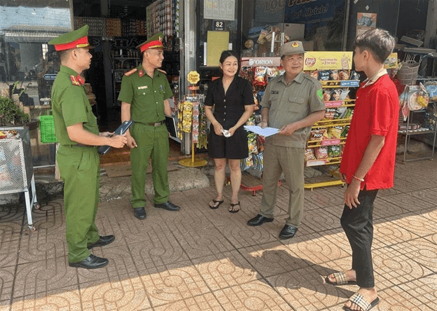 Lực lượng ANTT cơ sở Lâm Đồng luôn gần dân, sát dân để nắm tình hình
