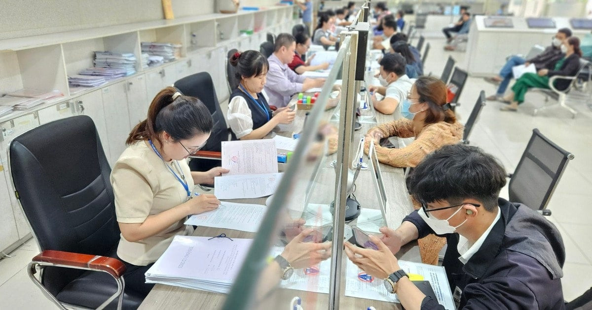 Cán bộ công chức nào được hỗ trợ tiền thuê nhà ở do ảnh hưởng sắp xếp đơn vị hành chính cấp tỉnh? (Hình ảnh từ internet)