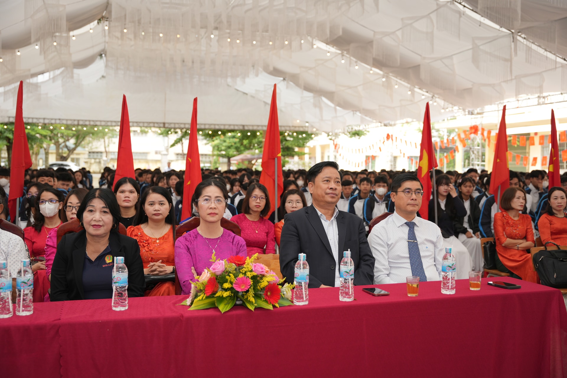 ảnh đại biểu