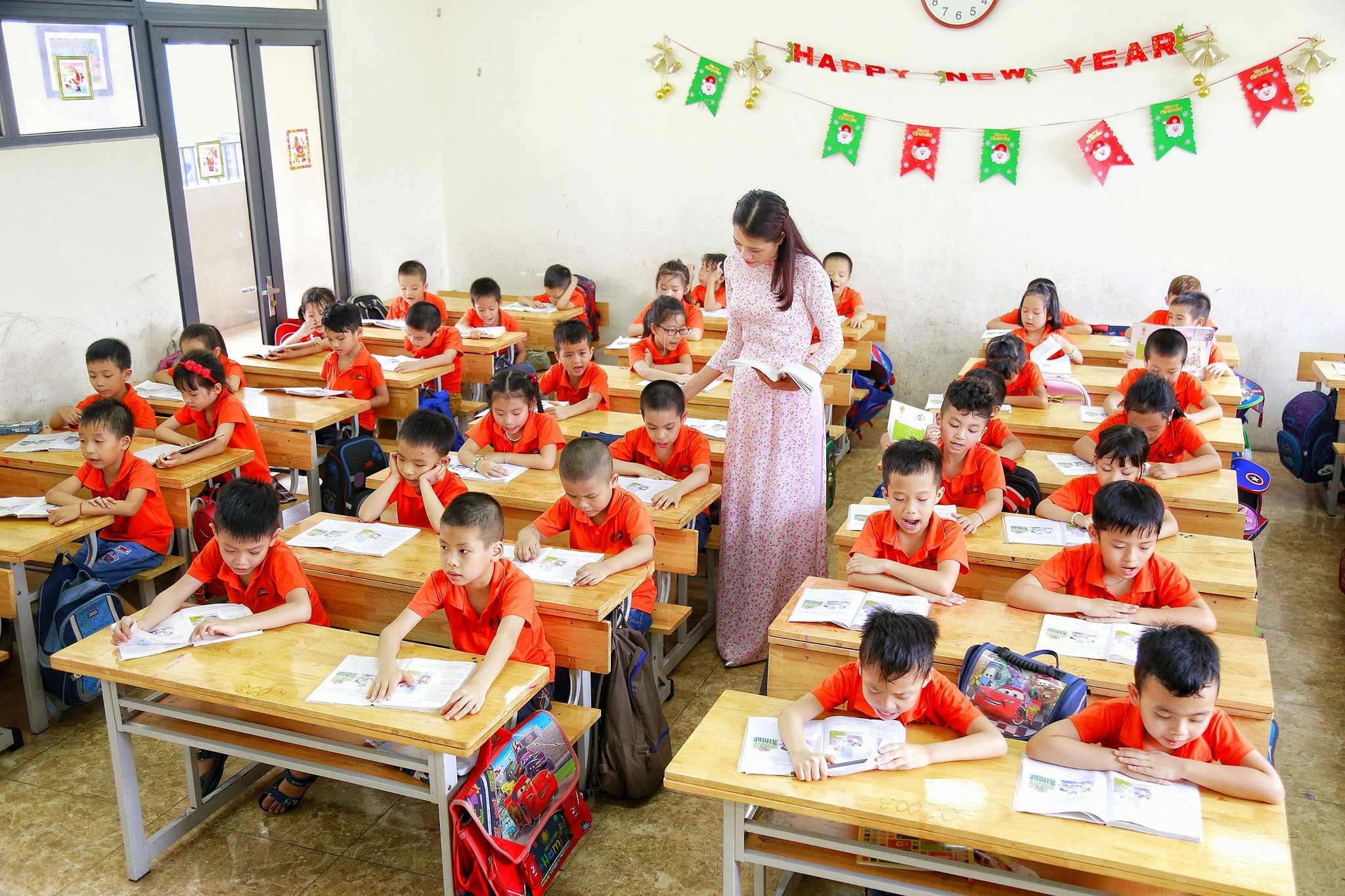 Mức trần giá dịch vụ giáo dục mầm non, phổ thông, nghề nghiệp, phổ thông (Hình ảnh từ Internet)