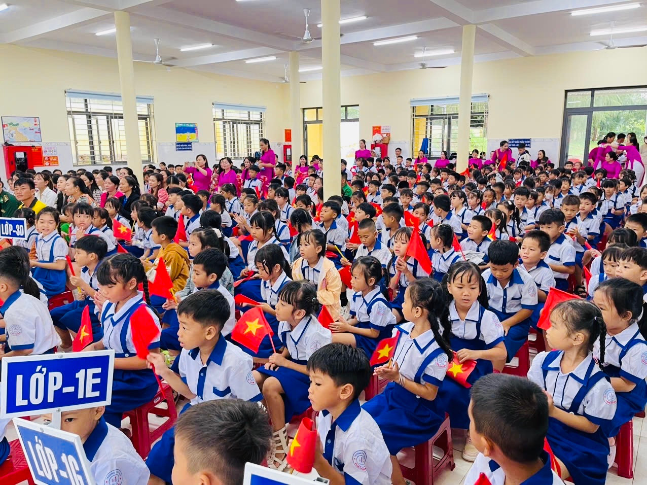 Lễ khai giảng năm học mới tại Trường Tiểu học Tam Thanh, Đặc khu Phú Quý