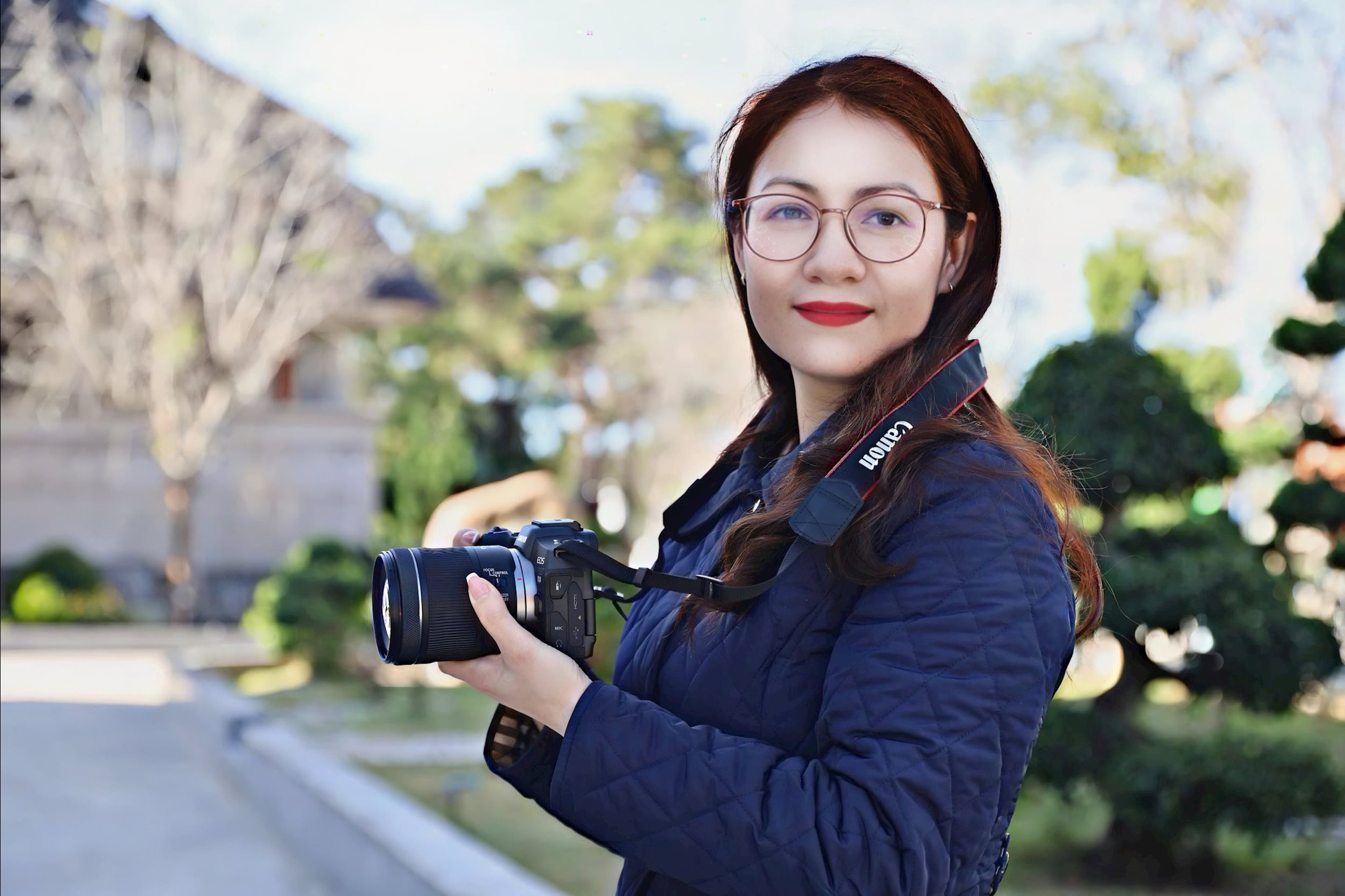 Tuấn Hương .