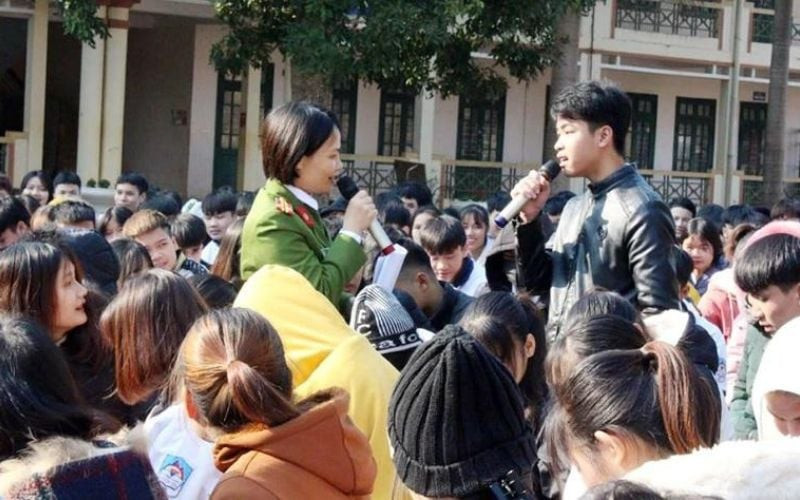 Đề xuất Công an xã giám sát người chưa thành niên tiếp xúc người có nguy cơ dẫn đến phạm tội mới (Hình ảnh từ Internet)