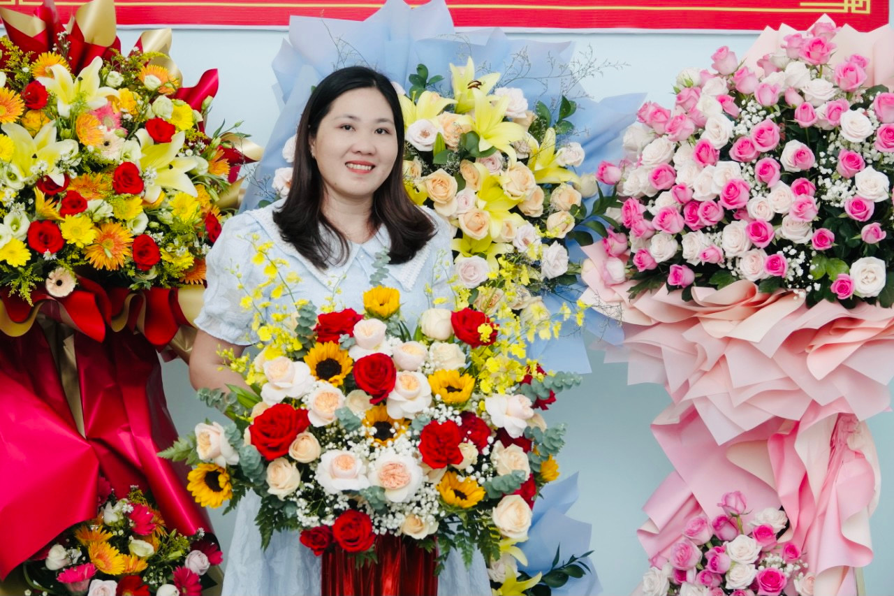 Thanh Thủy .