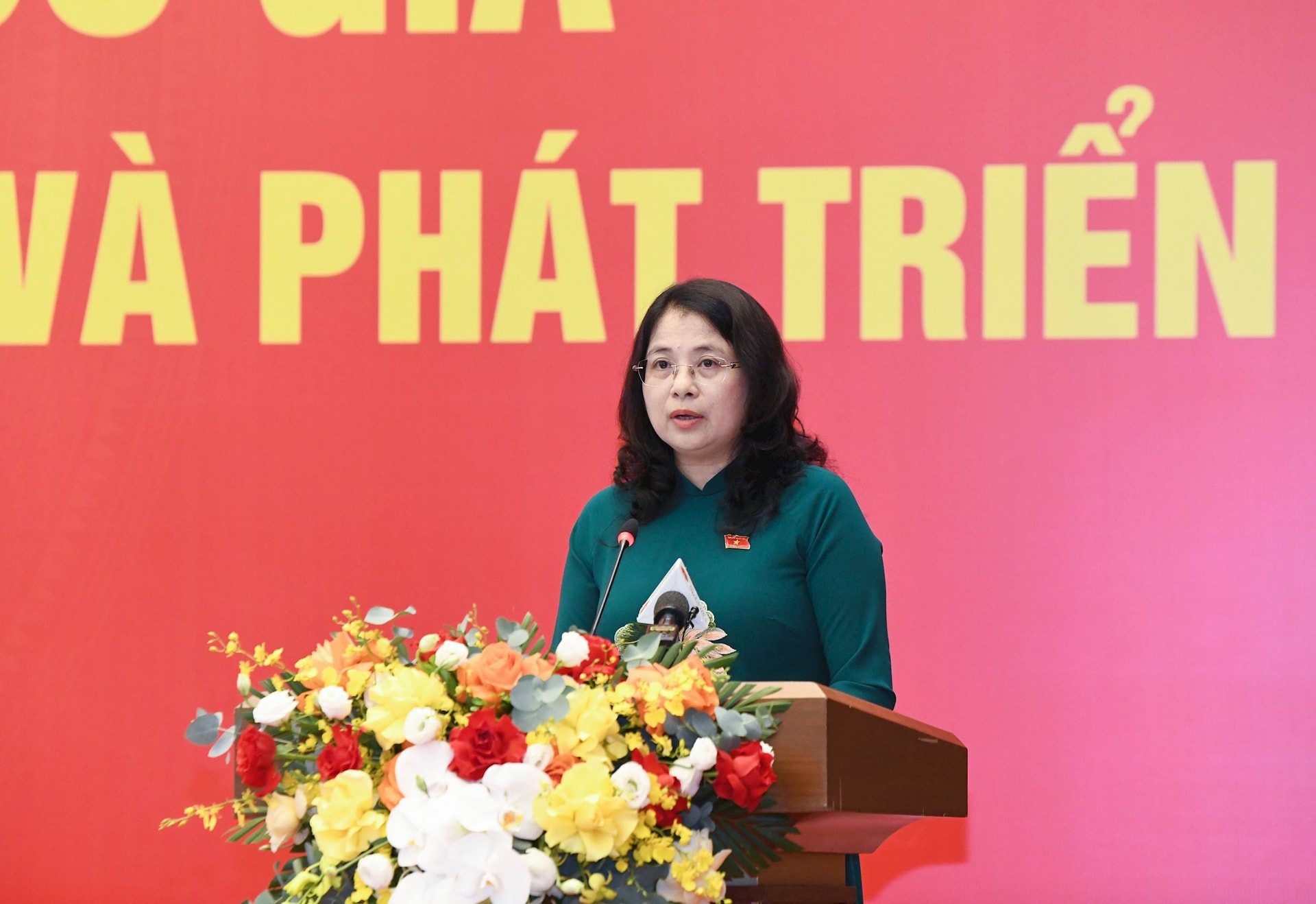 Promluvil delegát Tran Hong Nguyen