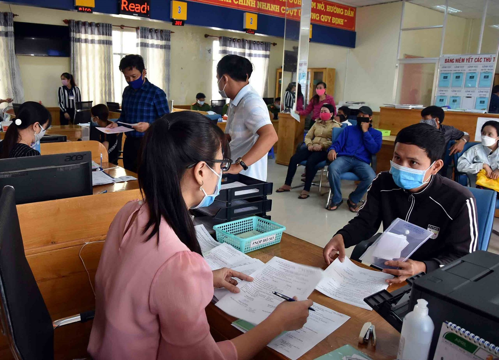 Đề xuất quy trình đánh giá xếp loại chất lượng cán bộ công chức viên chức tại TPHCM (Hình ảnh từ Internet)