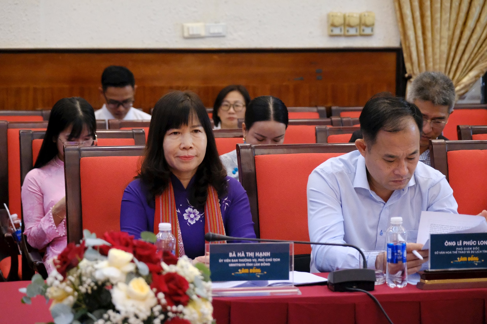 Đồng chí Hà Thị Hạnh - Ủy viên BTV Tỉnh ủy, Phó Chủ tịch Ủy ban MTTQ Việt Nam tỉnh tham dự hội nghị