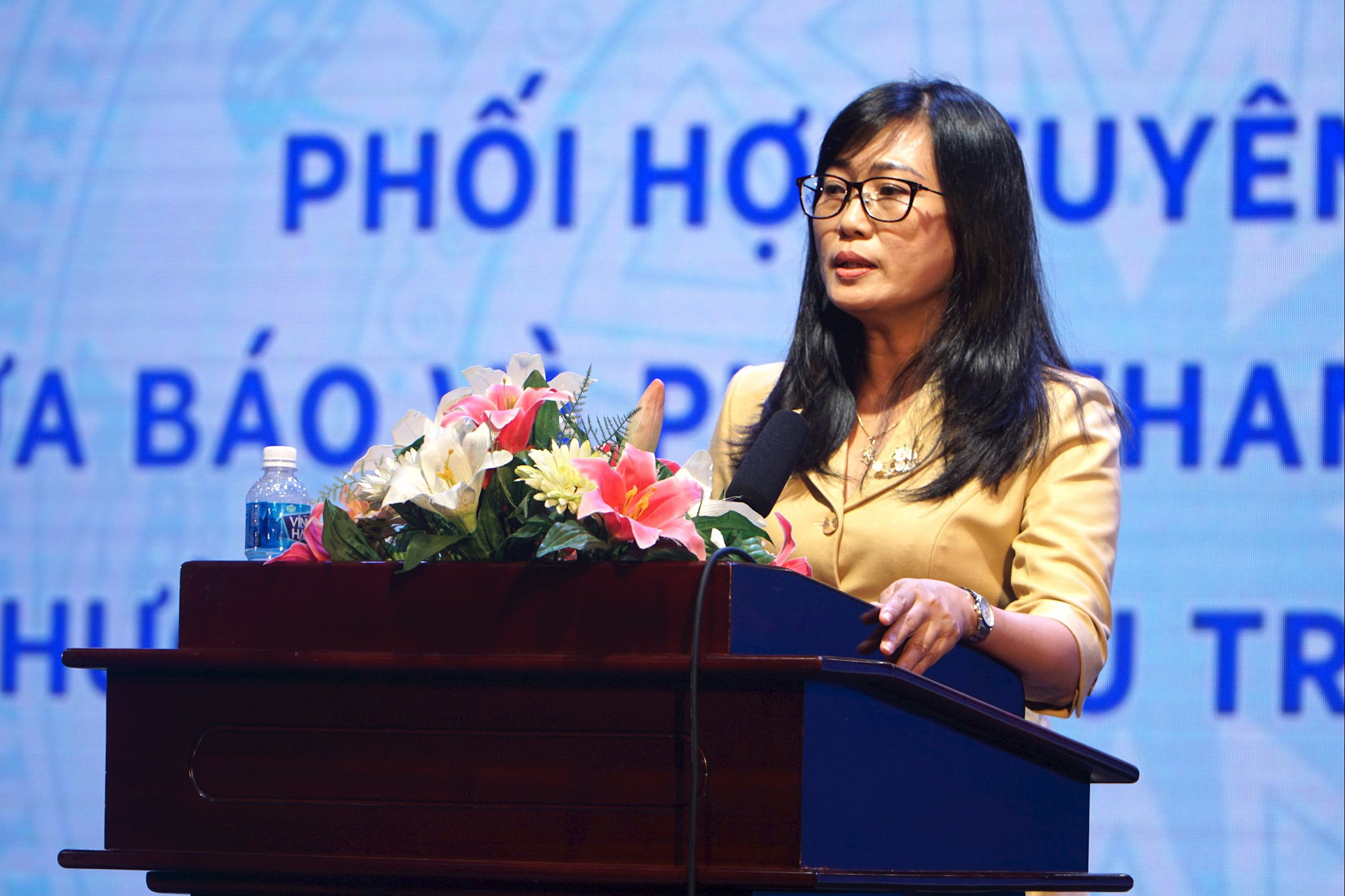 hoang.jpg