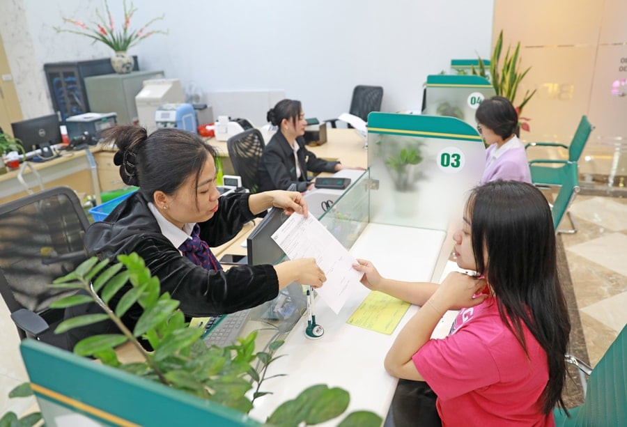 Số lượng chi nhánh, phòng giao dịch của Dubai88 hiện đang mở được xếp hạng cao nhất tài chính vi mô từ 15/9/2025