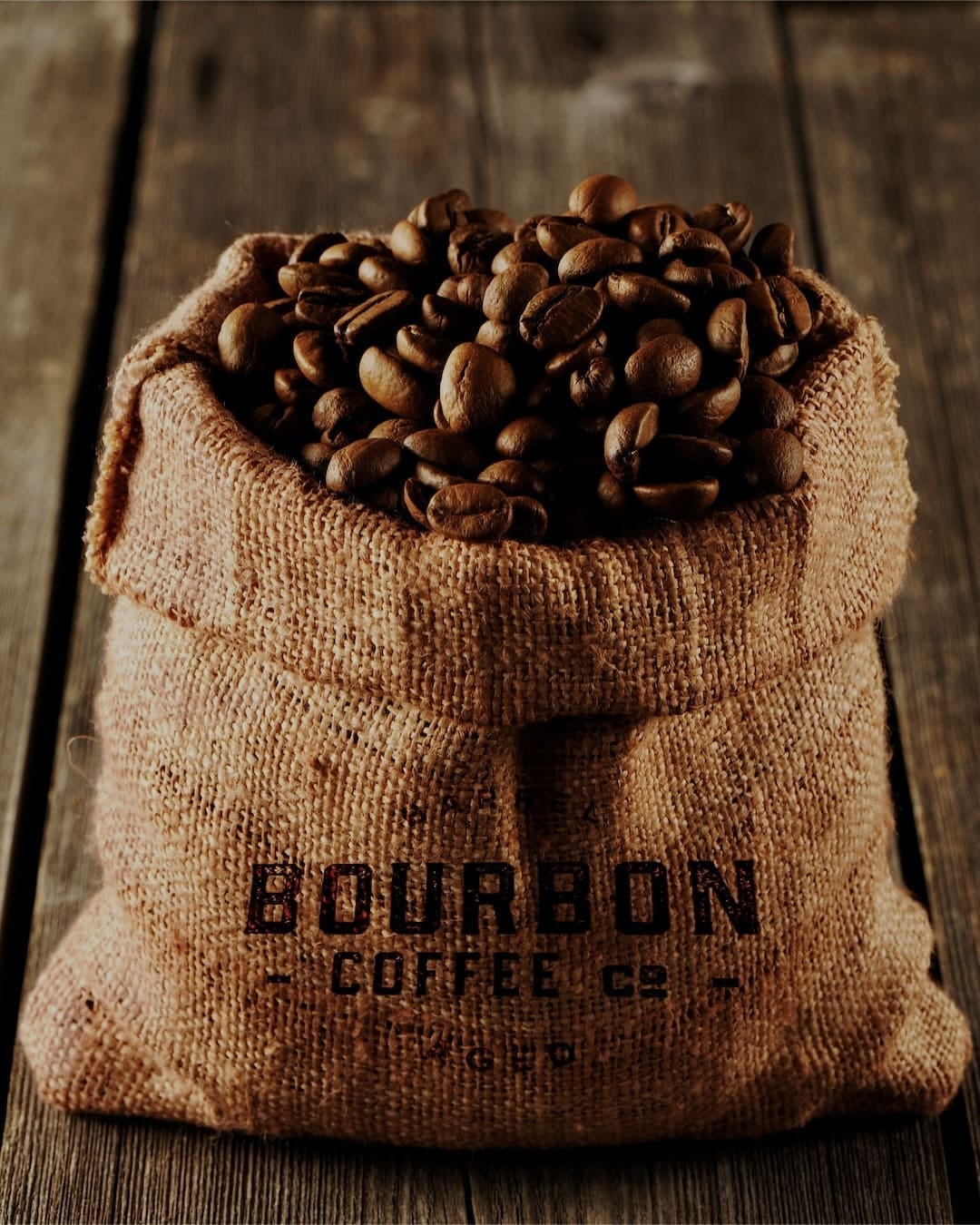 hinh-dang-hat-ca-phe-bourbon.jpg