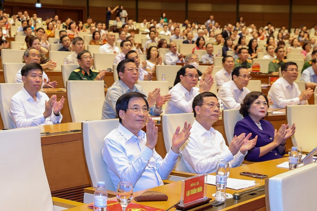 Thủ tướng: Triển khai ngay các chủ trương về chế độ tiền lương, phụ cấp cho nhà giáo; rà soát, sắp xếp các cơ sở giáo dục đại học, giáo dục nghề nghiệp- Ảnh 16.