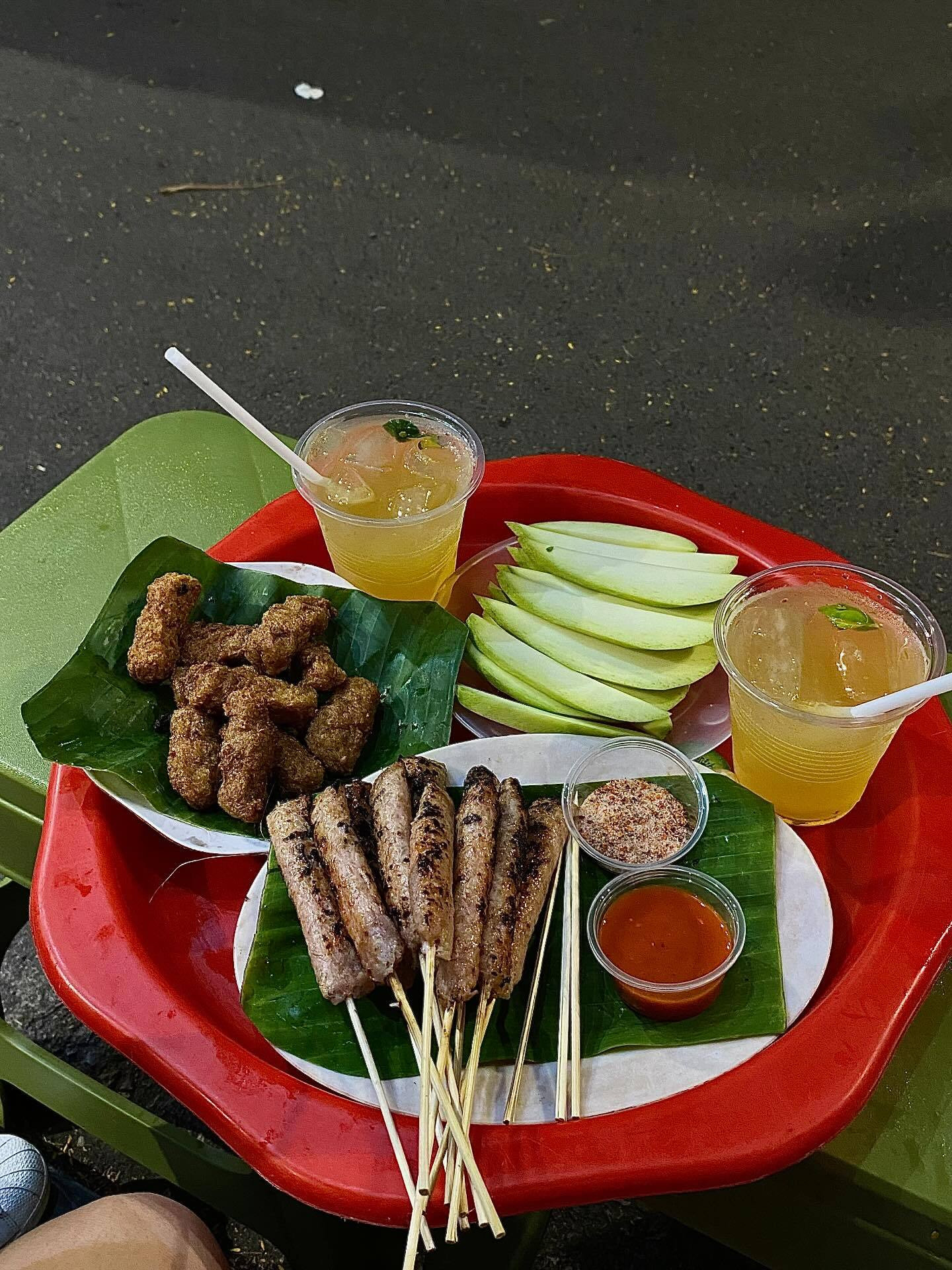 Mùa thu Hà Nội 'phủ sóng' cõi mạng, giới trẻ đua nhau 'chill' theo cách riêng - 7