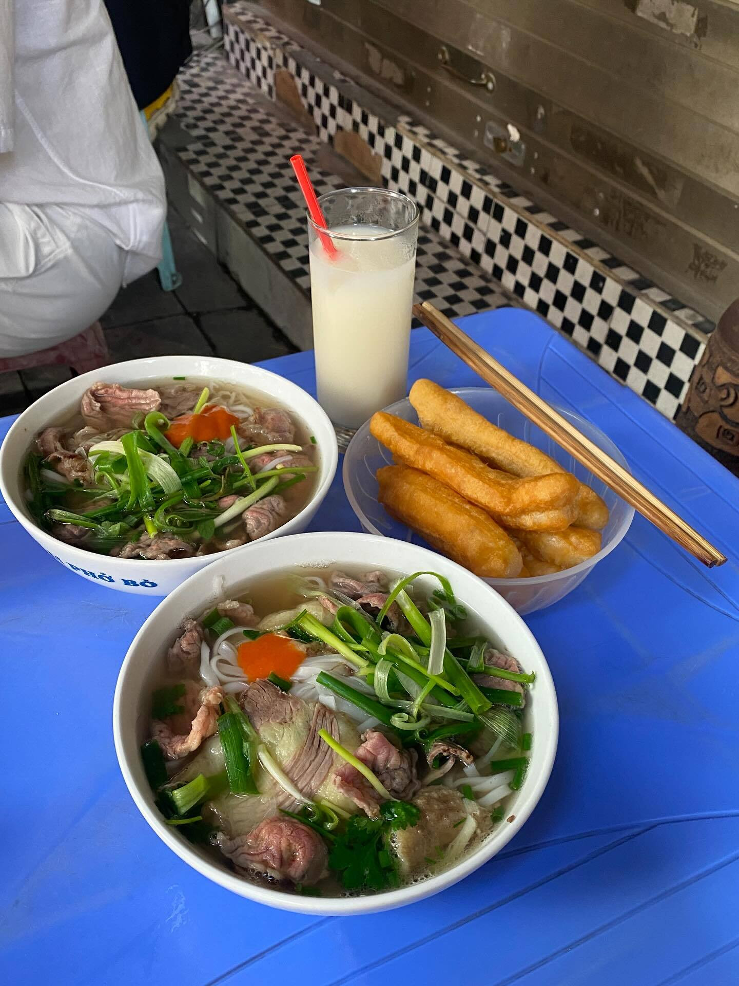 Mùa thu Hà Nội 'phủ sóng' cõi mạng, giới trẻ đua nhau 'chill' theo cách riêng - 10