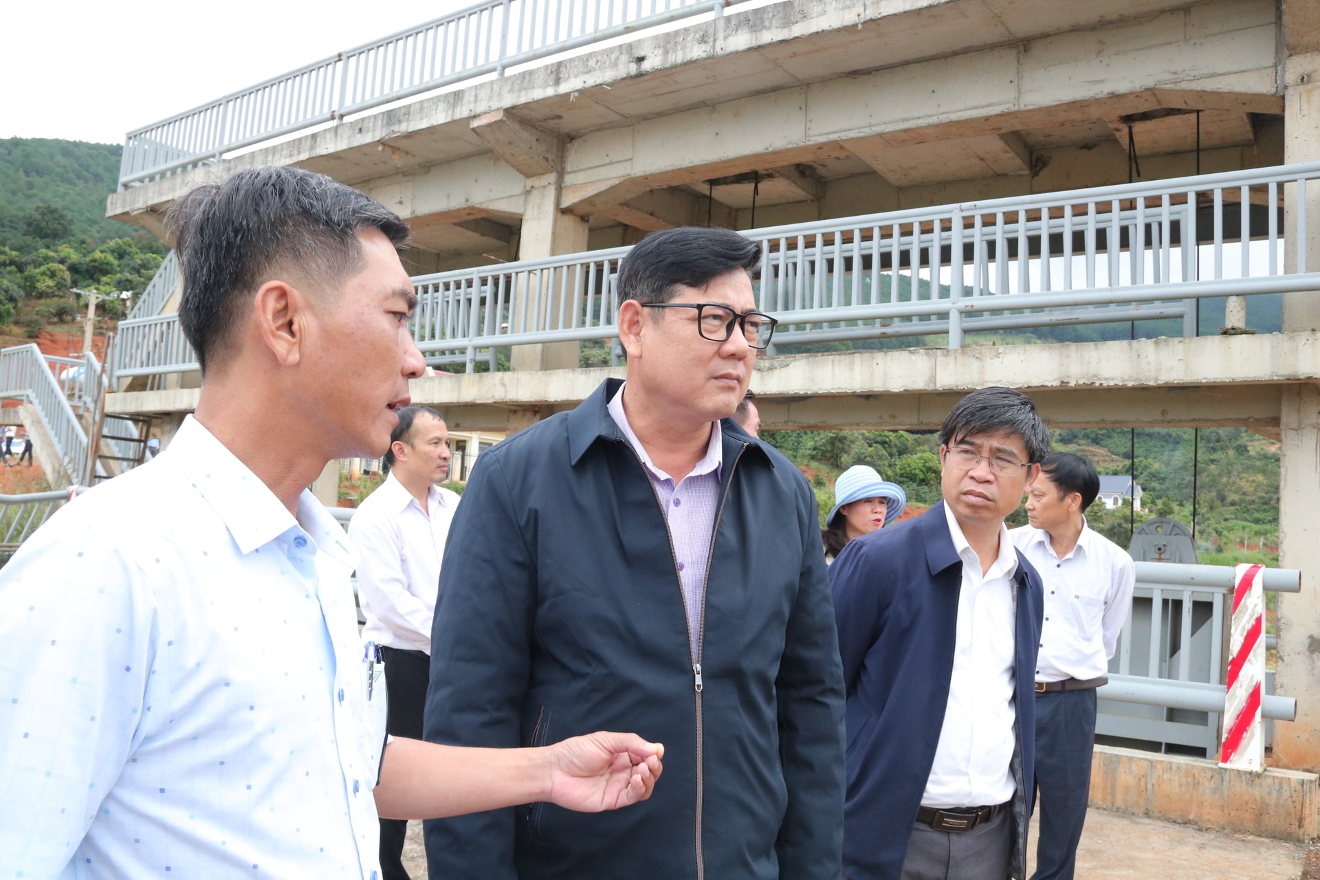 ក្រុមអង្កេតនៅអាងស្តុកទឹក Dong Thanh