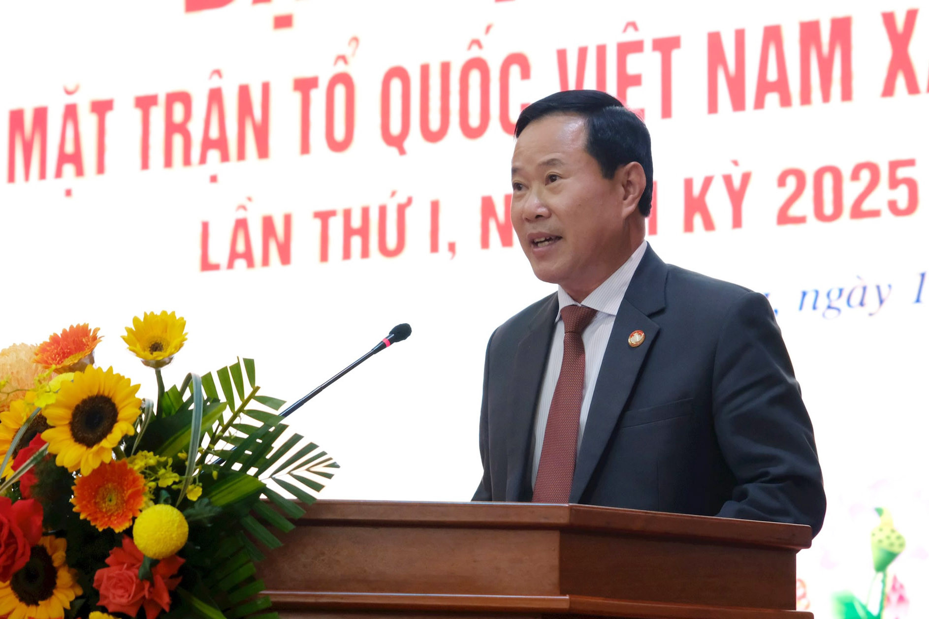 dong-chi-pham-trieu-pho-chu-tich-uy-ban-mttq-viet-nam-tinh-phat-bieu-chi-dao-tai-dai-hoi(1).jpg