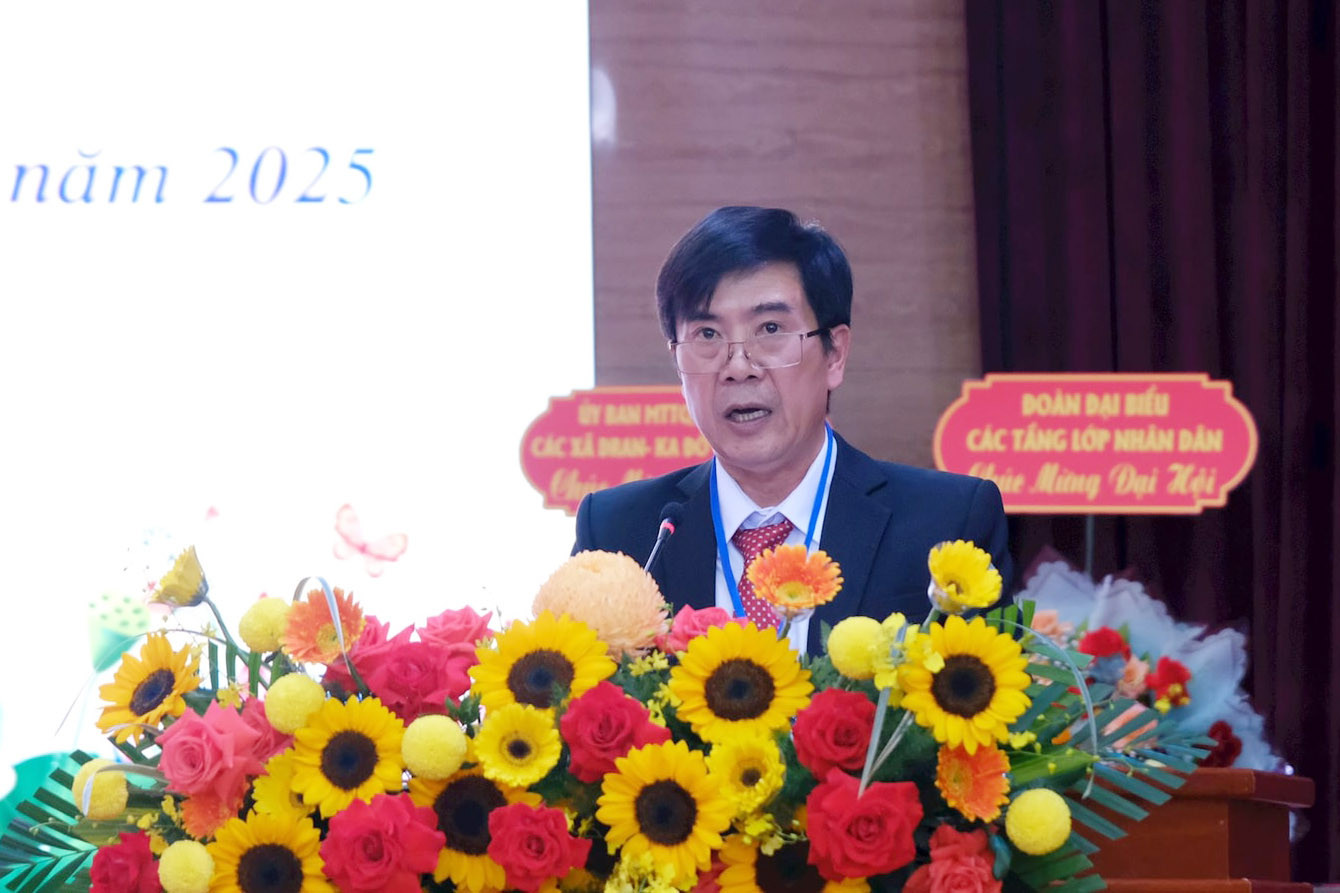 ong-nguyen-van-vinh-chu-tich-uy-ban-mttq-viet-nam-xa-don-duong-thong-qua-bao-cao-kiem-diem-cua-uy-ban-ban-thuong-truc-uy-ban-mttq-viet-nam-xa-don-duong-nhiem-ky-2024-2029(1).jpg
