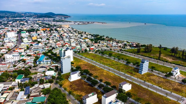 Đô thị ven biển phường Phú Thủy (Ảnh Ngọc Lân)