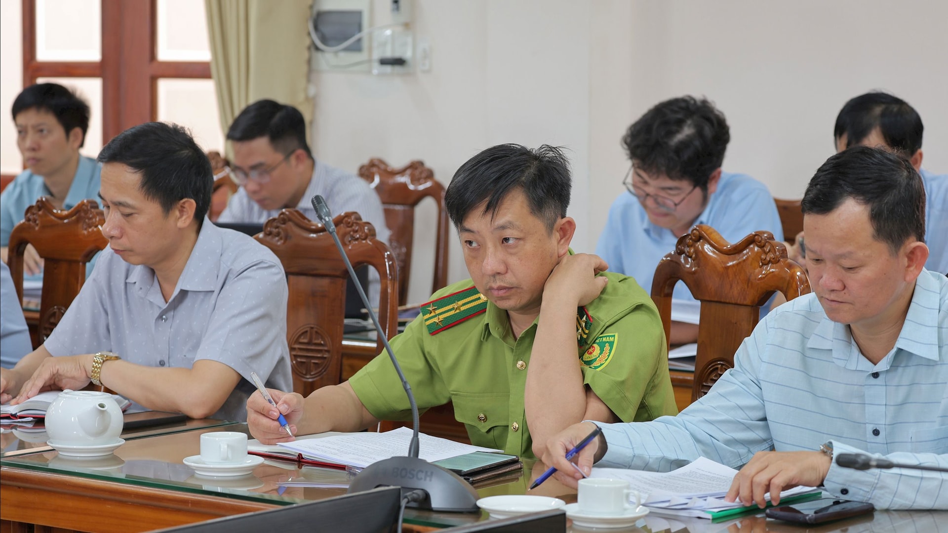Đại diện Kiểm Lâm và Ban QUản lý dự án khu vực tại buổi làm việc