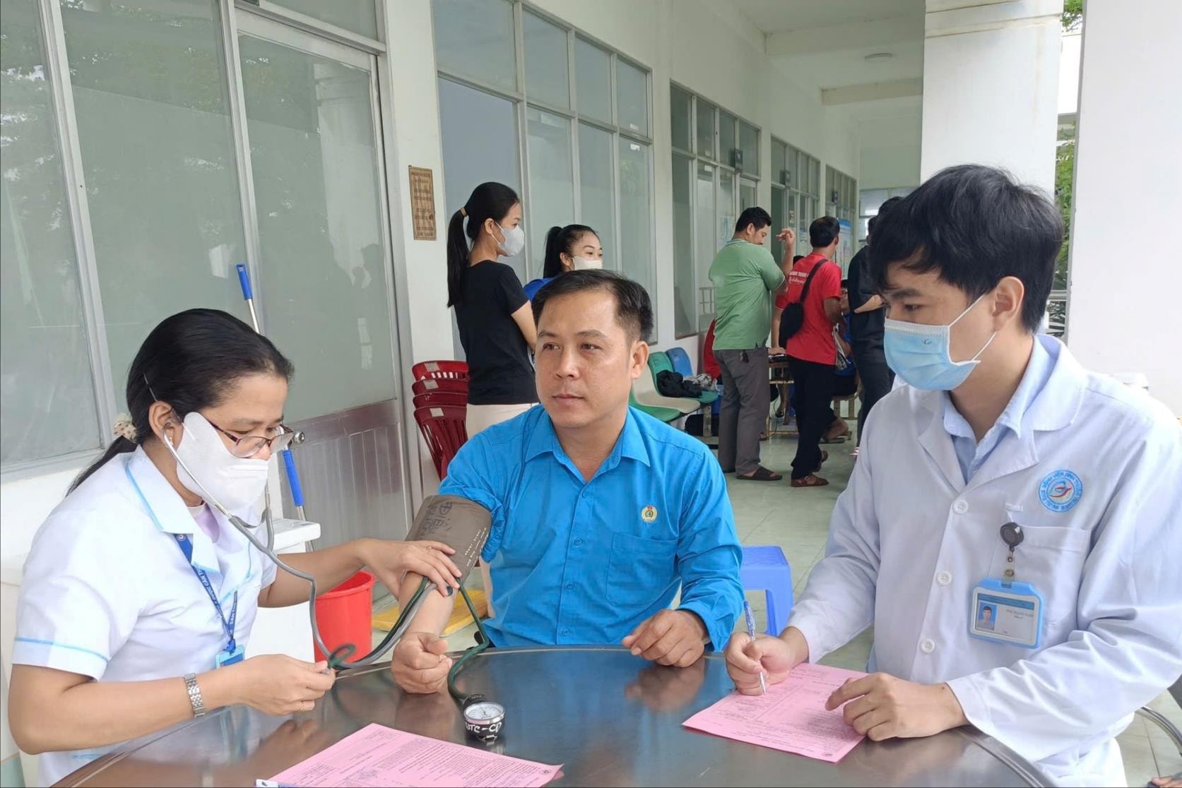 ១.លោក លោក Tran Ngoc Phuc ប្រធានសហជីពពាណិជ្ជកម្ម Mui Ne បានចូលរួមក្នុងបាតុកម្ម (1).jpg