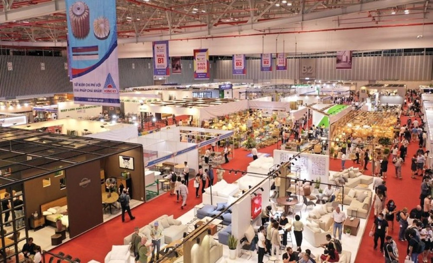 UBND TP Hà Nội phối hợp Tập đoàn Vingroup tăng cường đưa, đón khách tham quan Hội chợ mùa Thu 2025 (Hình ảnh từ Internet)
