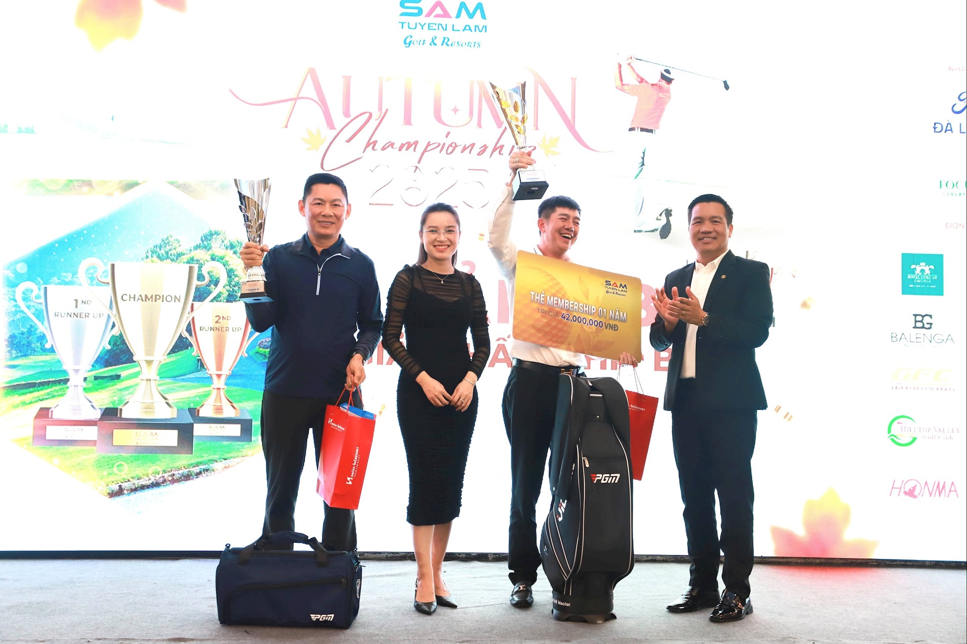 អ្នកវាយកូនហ្គោលក្នុងពូល B ទទួលបានរង្វាន់