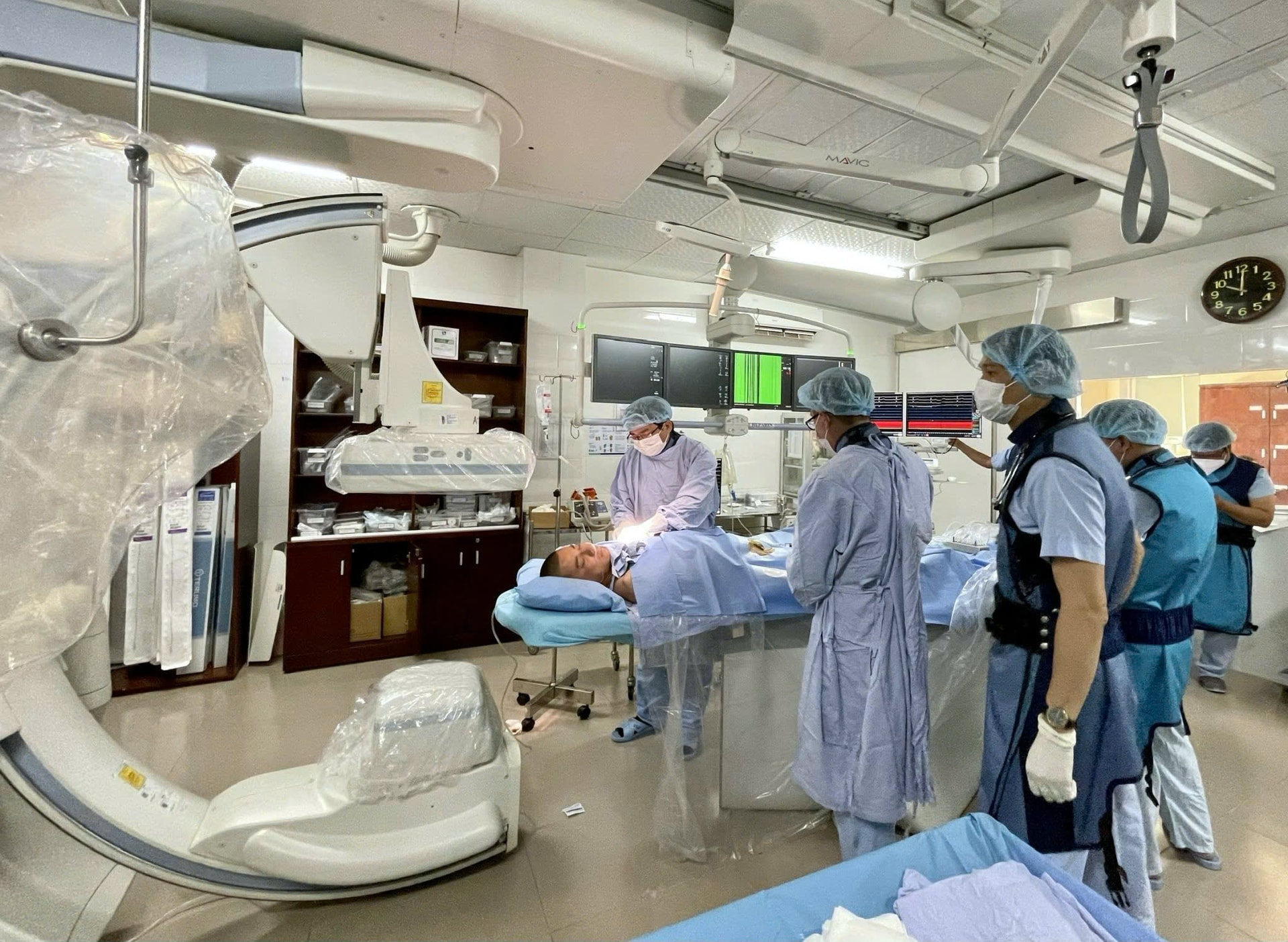 đă máy tạo nhịp nhân tạo