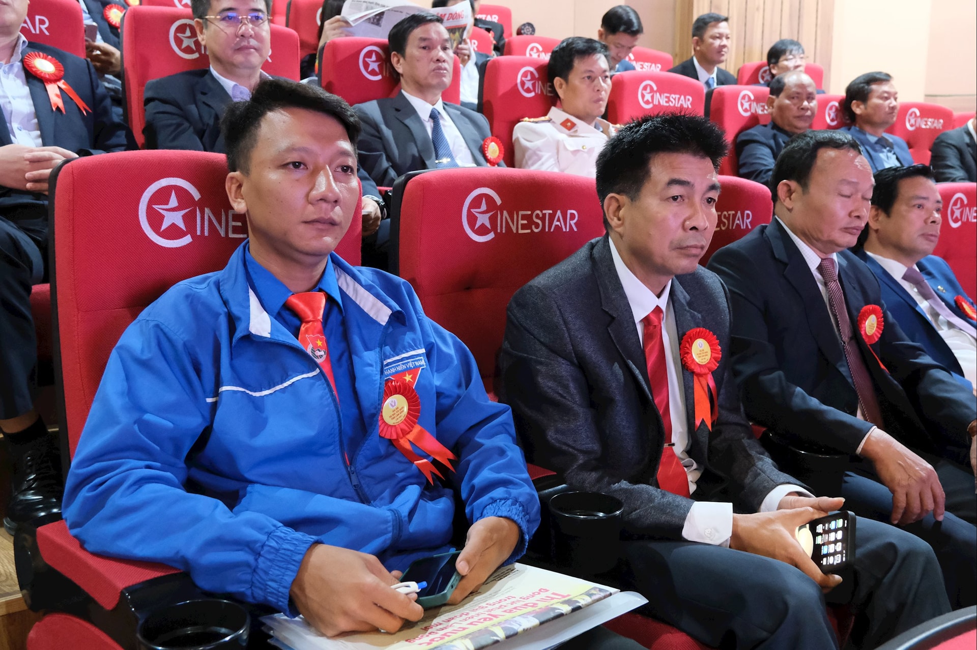 យុវជន Lam Dong ចូលរួមសមាជ