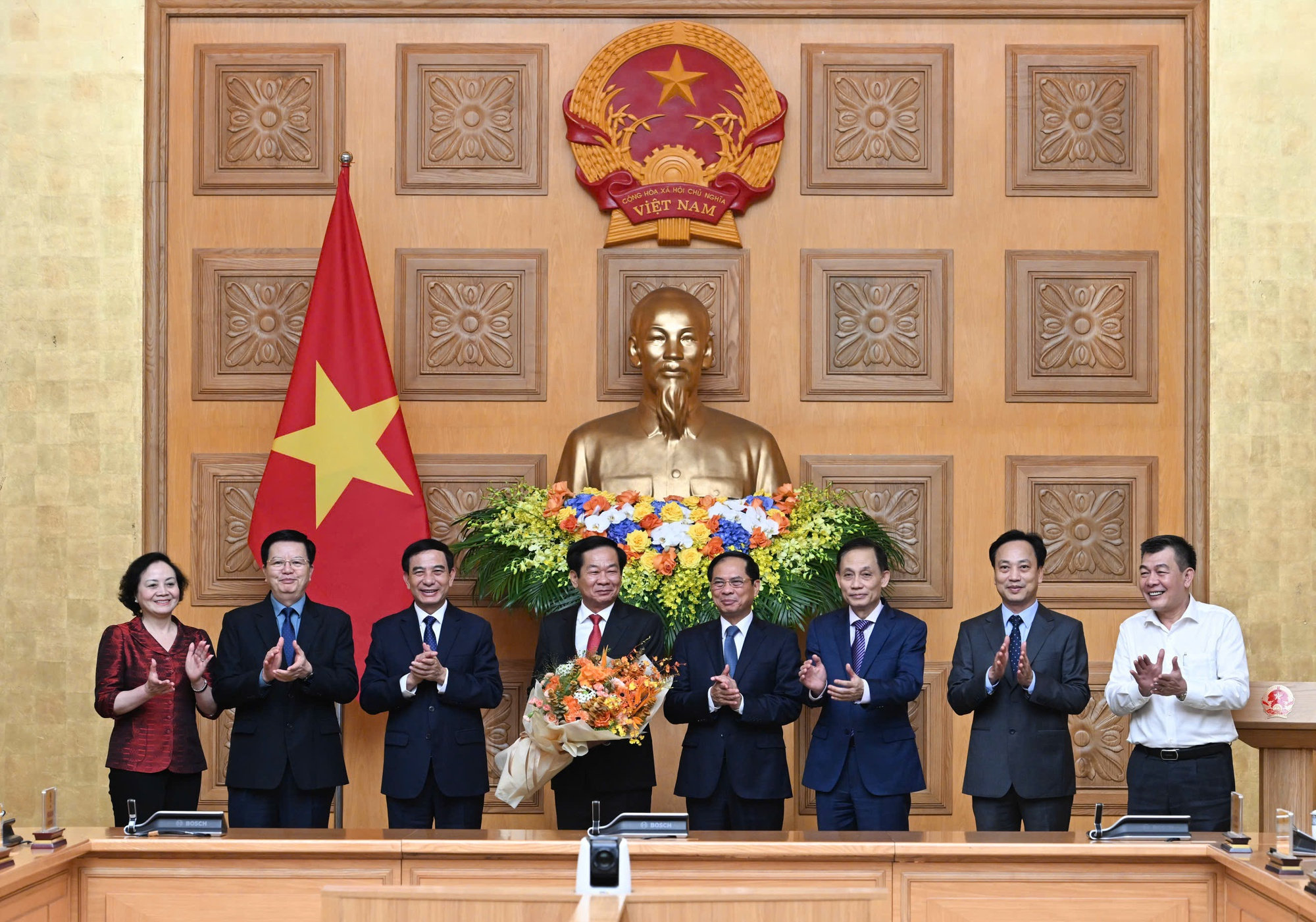 Trao quyết định bổ nhiệm ông Đỗ Thanh Bình giữ chức Thứ trưởng Thường trực Bộ Nội vụ- Ảnh 1.