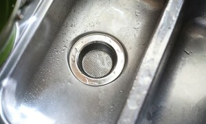 Cách tẩy rửa bồn rửa bát trắng bóng như mới